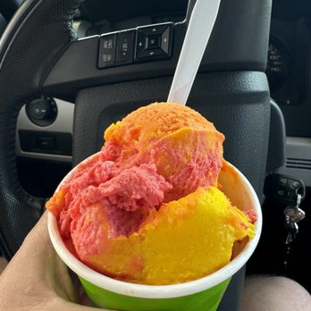 O’Brien’s Ice Cream - MAUI WAUI - Ice Cream & Frozen Yogurt Near Me - Martinez, California O’Brien’s Ice Cream - MAUI WAUI - Ice Cream & Frozen Yogurt Near Me - Martinez, California