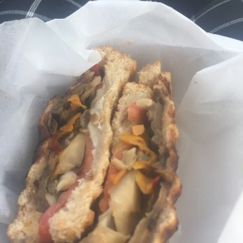 Fendu Boulangerie - Veggie sandwich (it was okay) - Bakeries Near Me - Honolulu, Hawaii