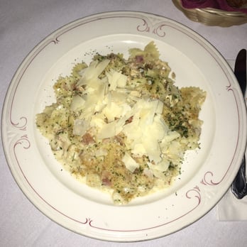 Pastas Pronto - Farfalle gratinate - Italian Near Me - Modesto, California Pastas Pronto - Farfalle gratinate - Italian Near Me - Modesto, California