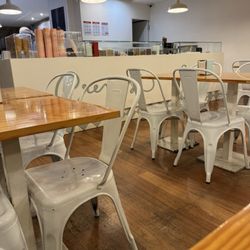 Cremosi - Seating area