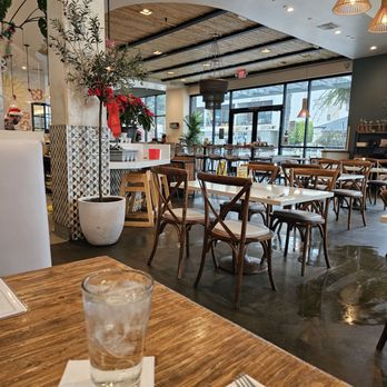 Toasted Gastrobrunch - Dining area. - Breakfast & Brunch Near Me - Oceanside, California