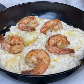 The Friend's Table - Shrimp & grits - New American Near Me - Fayetteville, North Carolina