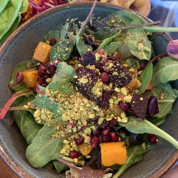 Monarch Ocean Pub - Farmers salad - Gastropubs Near Me - Del Mar, California