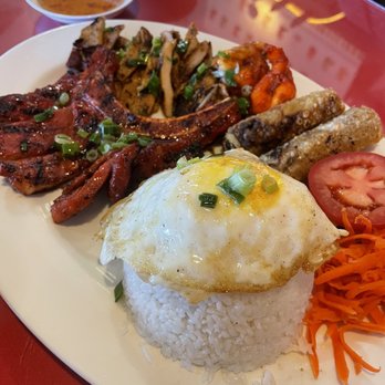 Applewood Vietnamese Restaurant - House special rice plate - Vietnamese Near Me - Golden, Colorado
