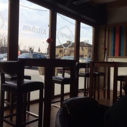 Jeremys at The Boat house - Good open seating areas and a spacious area to entertain your friends . Family friendly during the day .