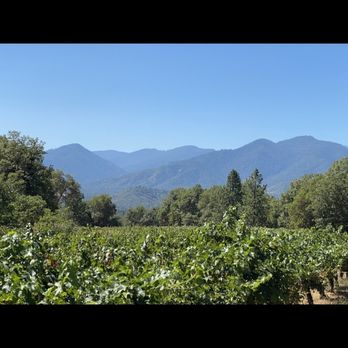 Wooldridge Creek Winery - Scenery at the winery - Wineries Near Me - Grants Pass, Oregon Wooldridge Creek Winery - Scenery at the winery - Wineries Near Me - Grants Pass, Oregon
