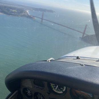 California Airways - Golden Gate Bridge - Flight Instruction Near Me - Hayward, California