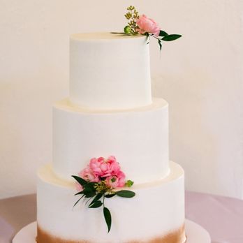 Cloud 9 Bakery - Wedding cake! - Bakeries Near Me - Miami, Florida Cloud 9 Bakery - Wedding cake! - Bakeries Near Me - Miami, Florida