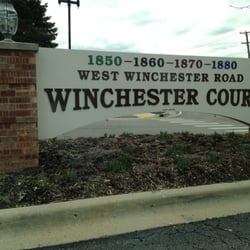 Tina C Venetos, MD - The complex where the Libertyville office is located at.