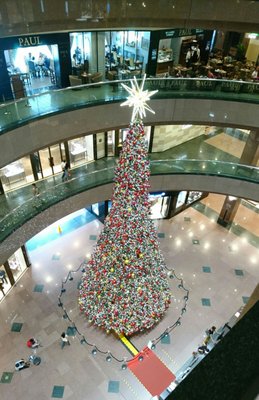 Ngee Ann City by null