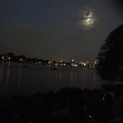Kirschblütenfest - Viele Lichter