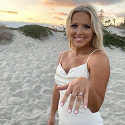 Heavenly Tan - You can see that my hands and knuckles looked so natural and there was zero orangey stuff in between my fingers