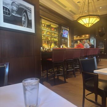 The Capital Grille - Bar area - Steakhouses Near Me - Charlotte, North Carolina