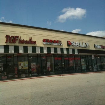 GNC - the outside of a convenience store - Health Markets Near Me - Houston, Texas GNC - the outside of a convenience store - Health Markets Near Me - Houston, Texas