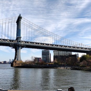 Dumbo - Landmarks & Historical Buildings Near Me