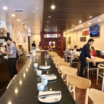 D Cuisine - Dining Room - Dim Sum Near Me - Chicago, Illinois