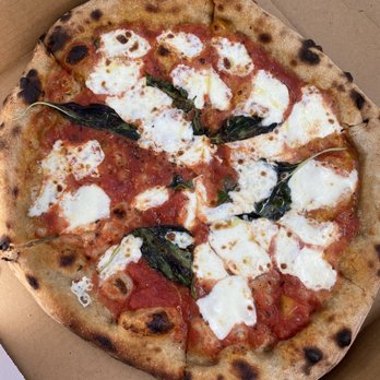 Meanwhile Brewing - Bob-A-Rita pizza from Dough Boys - Breweries Near Me - Austin, Texas Meanwhile Brewing - Bob-A-Rita pizza from Dough Boys - Breweries Near Me - Austin, Texas