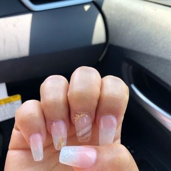 Chico Nails & Beauty - Ombré glitter tips & gold flakes - Nail Salons Near Me - Chico, California Chico Nails & Beauty - Ombré glitter tips & gold flakes - Nail Salons Near Me - Chico, California