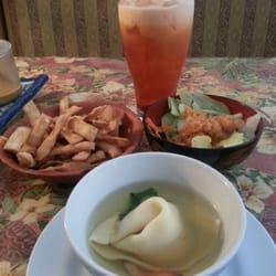 Bangkok Tokyo - Sides that come with lunch.