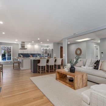 Elle Home Design & Staging - Home Staging Near Me - Petaluma, California Elle Home Design & Staging - Home Staging Near Me - Petaluma, California