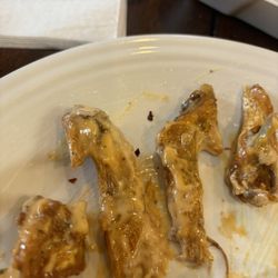Benny’s Sports Bar and Restaurant - Broken pieces???
