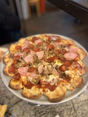 Zion Pizza & Noodle Co by null