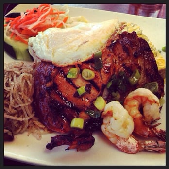 Com Tam Thanh - I think this is the #32 with an egg - Vietnamese Near Me - San Jose, California