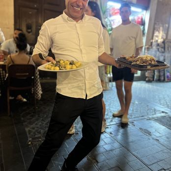 Er Faciolaro - Beckham presents dinner. - Roman Near Me - Rome, RM