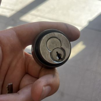 West Valley Locksmith - Keys & Locksmiths Near Me - Avondale, Arizona