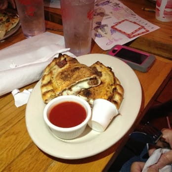Tommy's On Thomas - Stromboli - Italian Near Me - Hammond, Louisiana