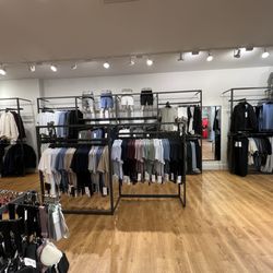 Lululemon - Inside