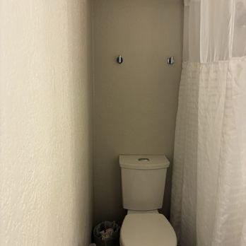 Holiday Inn Express Waikiki - Hotels Near Me - Honolulu, Hawaii