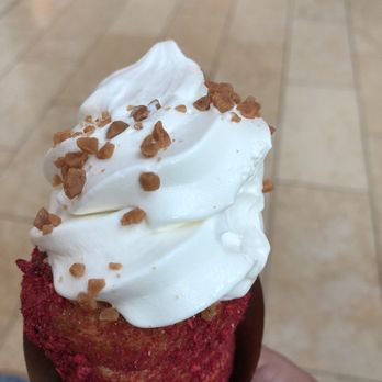 Eva's Original Chimneys - Desserts Near Me - Toronto, Ontario
