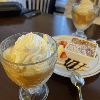 Le Rendez-Vous Cafe - 3/2025 bananas foster (needs more flavor/brown sugar caramélisation maybe) (minus the flambée presentation) & creme brûlée - Diners Near Me - Lake Elsinore, California Le Rendez-Vous Cafe - 3/2025 bananas foster (needs more flavor/brown sugar caramélisation maybe) (minus the flambée presentation) & creme brûlée - Diners Near Me - Lake Elsinore, California