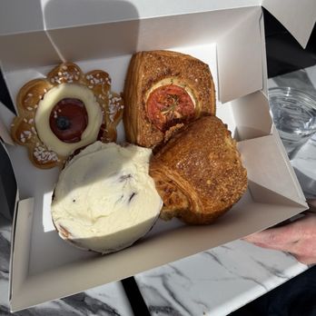 Bonrue Bakery - Bakeries Near Me - St George, Utah