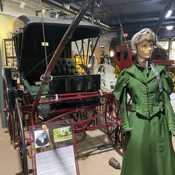Geneva Lake Museum - Carriage - Museums Near Me - Lake Geneva, Wisconsin