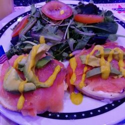 Memphis Coffee Metz Semécourt - Gaufres saumon avocat