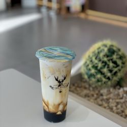 The Alley - Brown Sugar Deerioca Crème Brûlée Milk (Boba INCLUDED) (22 oz) **DAIRY