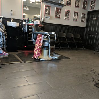 Capitol Barber Shop - Nice, clean shop! Loved the smell as soon as I walked in - Barbers Near Me - Sacramento, California