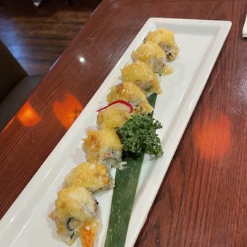 Crazy Rock'N Sushi - This was so bad! This is how the honey walnut crunch roll looks now VS how it normally came out to be - Sushi Bars Near Me - Stanton, California Crazy Rock'N Sushi - This was so bad! This is how the honey walnut crunch roll looks now VS how it normally came out to be - Sushi Bars Near Me - Stanton, California