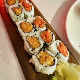 Crunchy Spicy Salmon Roll and Tuna Roll Crunchy Spicy Salmon Roll and Tuna Roll