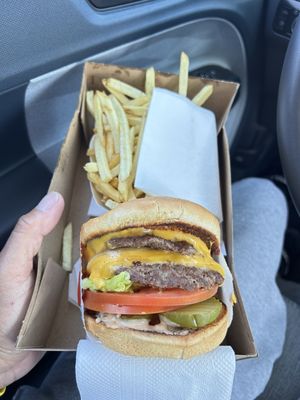 In-N-Out Burger by null