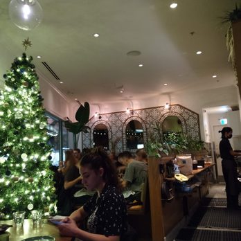 Anh and Chi - Inside in December 2021 - Vietnamese Near Me - Vancouver, British Columbia