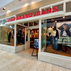 Lucky Brand
