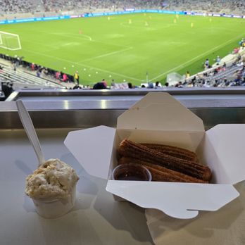 Potion7 Creamery - Banana pudding and churros! - Food Trucks Near Me Potion7 Creamery - Banana pudding and churros! - Food Trucks Near Me