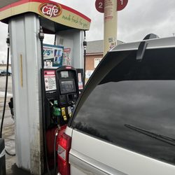 Speedway - Filling up at the pump