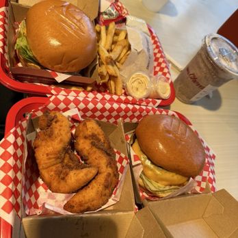 Small Cheval- Riverside - The spread - Burgers Near Me - Chicago, Illinois Small Cheval- Riverside - The spread - Burgers Near Me - Chicago, Illinois