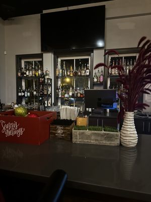 Salute Market by null