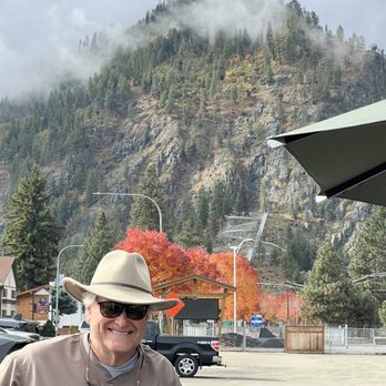 Argonaut Coffee & Biscuits - Head in Cascade clouds - Coffee & Tea Near Me - Leavenworth, Washington