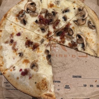 Blaze Pizza - 1 Top Pizza (11-inch) - Salad Near Me - Los Angeles, California Blaze Pizza - 1 Top Pizza (11-inch) - Salad Near Me - Los Angeles, California